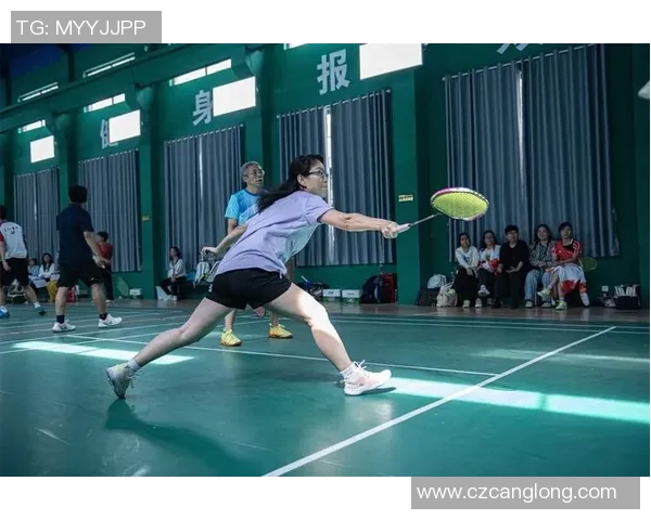 成都羽毛球队包夹战术解析及其在比赛中的应用与影响